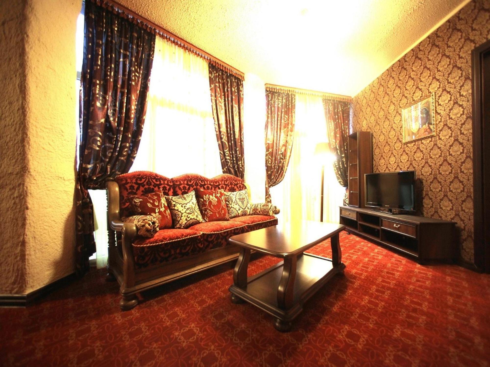Hotel Kilikiya Uzjhorod Rom bilde