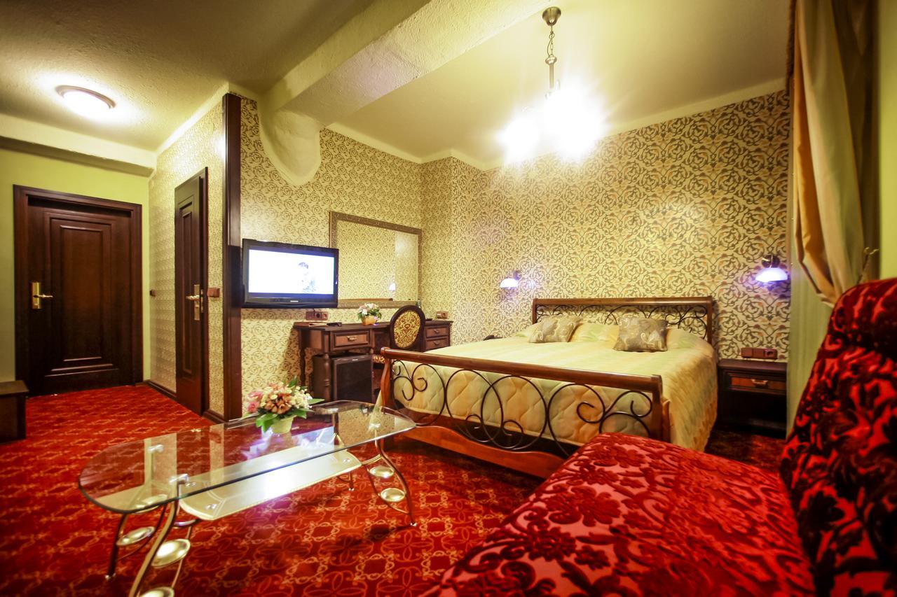 Hotel Kilikiya Uzjhorod Eksteriør bilde